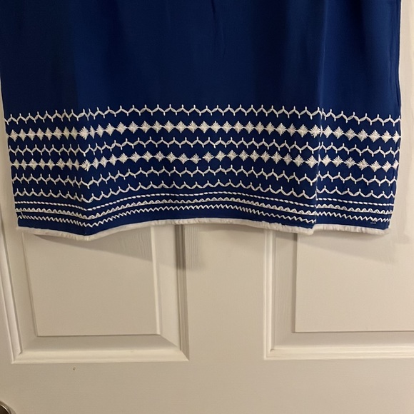 NWT Banana Republic royal blue and white sleeveless shirt XL - Picture 2 of 3